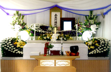 自宅家族葬シルバープラン 祭壇写真